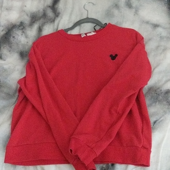 Divided red Mickey mouse logo sweater - Picture 1 of 2